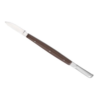 060050 CUCHILLO GRANDE 18 cm.