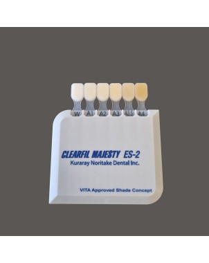 CLEARFIL MAJESTY ES2 guia de color compacta